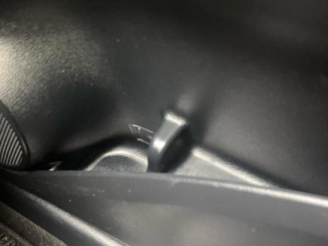 シエンタ Ｇクエロ　新品タイヤ／保証書／純正　９インチ　ＳＤナビ／衝突安全装置／両側電動スライドドア／パノラミックビューモニター／車線逸脱防止支援システム／シート　ハーフレザー／ヘッドランプ　ＬＥＤ　衝突被害軽減システム（25枚目）