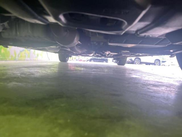 シエンタ Ｇクエロ　新品タイヤ／保証書／純正　９インチ　ＳＤナビ／衝突安全装置／両側電動スライドドア／パノラミックビューモニター／車線逸脱防止支援システム／シート　ハーフレザー／ヘッドランプ　ＬＥＤ　衝突被害軽減システム（40枚目）