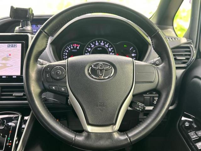 ヴォクシー ＺＳキラメキ２　純正　９インチ　ＳＤナビ／トヨタセーフティセンス／両側電動スライドドア／車線逸脱防止支援システム／パーキングアシスト　バックガイド／ドライブレコーダー　社外／ヘッドランプ　ＬＥＤ　衝突被害軽減システム（14枚目）