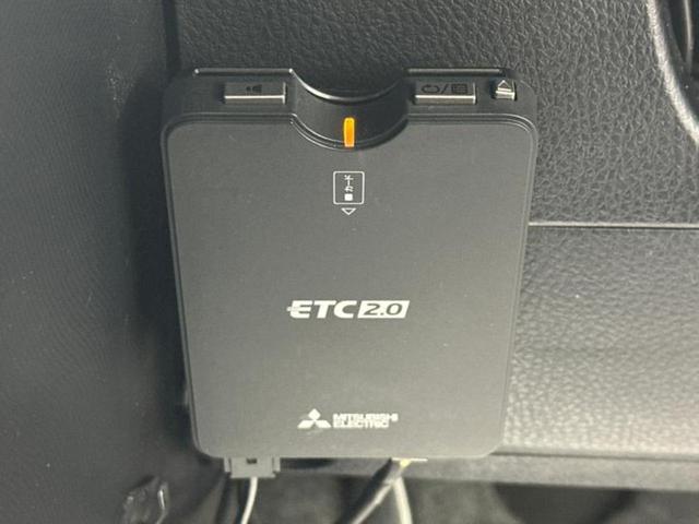 ヴォクシー ＺＳキラメキ２　純正　９インチ　ＳＤナビ／トヨタセーフティセンス／両側電動スライドドア／車線逸脱防止支援システム／パーキングアシスト　バックガイド／ドライブレコーダー　社外／ヘッドランプ　ＬＥＤ　衝突被害軽減システム（18枚目）