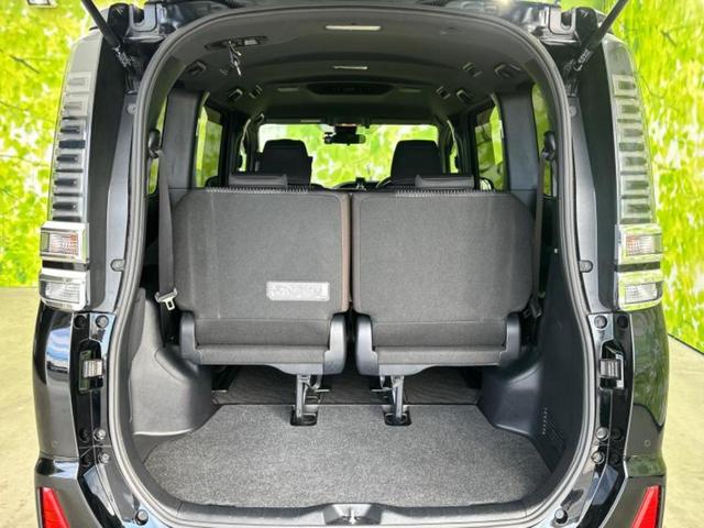 ヴォクシー ＺＳキラメキ２　純正　９インチ　ＳＤナビ／トヨタセーフティセンス／両側電動スライドドア／車線逸脱防止支援システム／パーキングアシスト　バックガイド／ドライブレコーダー　社外／ヘッドランプ　ＬＥＤ　衝突被害軽減システム（20枚目）