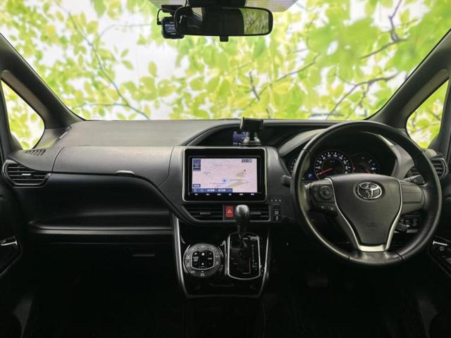 ヴォクシー ＺＳキラメキ２　純正　９インチ　ＳＤナビ／トヨタセーフティセンス／両側電動スライドドア／車線逸脱防止支援システム／パーキングアシスト　バックガイド／ドライブレコーダー　社外／ヘッドランプ　ＬＥＤ　衝突被害軽減システム（26枚目）