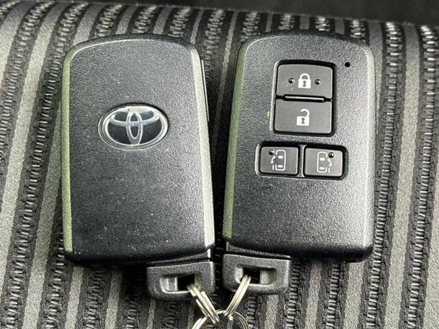 ヴォクシー ＺＳキラメキ２　純正　９インチ　ＳＤナビ／トヨタセーフティセンス／両側電動スライドドア／車線逸脱防止支援システム／パーキングアシスト　バックガイド／ドライブレコーダー　社外／ヘッドランプ　ＬＥＤ　衝突被害軽減システム（40枚目）