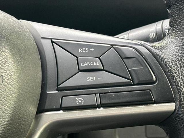 セレナ ハイウェイスター　純正　ＳＤナビ／パーキングアシスト　バックガイド／Ｂｌｕｅｔｏｏｔｈ接続／ＥＴＣ／ＥＢＤ付ＡＢＳ／横滑り防止装置／アイドリングストップ／クルーズコントロール／バックモニター／フルセグＴＶ　バックカメラ（31枚目）