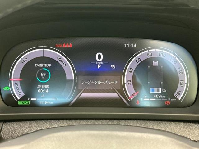 クラウンクロスオーバー 4WD Gアドバンスドレザーパッケージ 新品タイヤ/保証書/ディスプレイオーディオ+ナビ/デジタルインナーミラー/スマートアシスト(トヨタ・ダイハツ)/エアーシート 前席/パノラミックビューモニター/車線逸脱防止支援システム 革シート(14枚目)