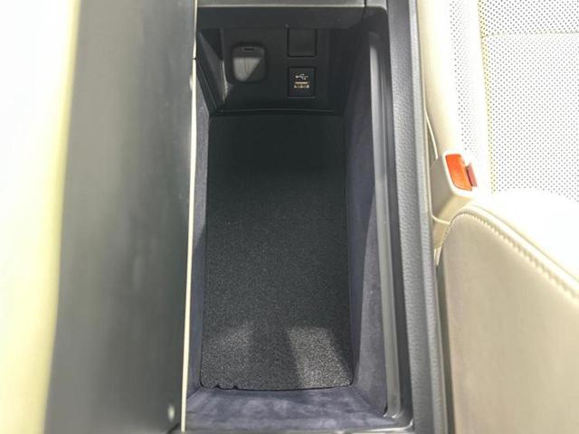 クラウンクロスオーバー 4WD Gアドバンスドレザーパッケージ 新品タイヤ/保証書/ディスプレイオーディオ+ナビ/デジタルインナーミラー/スマートアシスト(トヨタ・ダイハツ)/エアーシート 前席/パノラミックビューモニター/車線逸脱防止支援システム 革シート(32枚目)