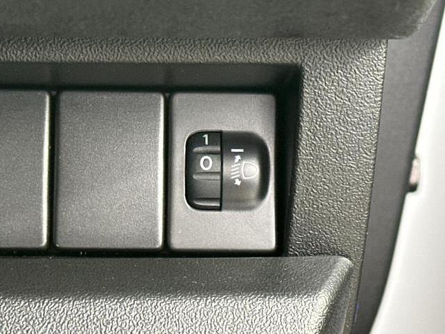 ジムニー ４ＷＤ　ＸＧ　保証書／セーフティサポート（スズキ）／車線逸脱防止支援システム／ドライブレコーダー　社外／ＥＴＣ／ＡＢＳ／横滑り防止装置／エアバッグ　運転席／エアバッグ　助手席／エアバッグ　サイド　４ＷＤ　ドラレコ（18枚目）