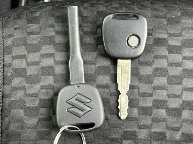 ジムニー ４ＷＤ　ＸＧ　保証書／セーフティサポート（スズキ）／車線逸脱防止支援システム／ドライブレコーダー　社外／ＥＴＣ／ＡＢＳ／横滑り防止装置／エアバッグ　運転席／エアバッグ　助手席／エアバッグ　サイド　４ＷＤ　ドラレコ（38枚目）