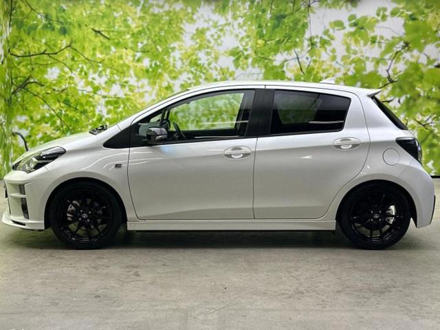 ヴィッツ ＧＲスポーツＧＲ　新品タイヤ／保証書／純正　９インチ　ＳＤナビ／スマートアシスト（トヨタ・ダイハツ）／車線逸脱防止支援システム／シート　ハーフレザー／ドライブレコーダー　前後／ヘッドランプ　ＬＥＤ　衝突被害軽減システム（2枚目）