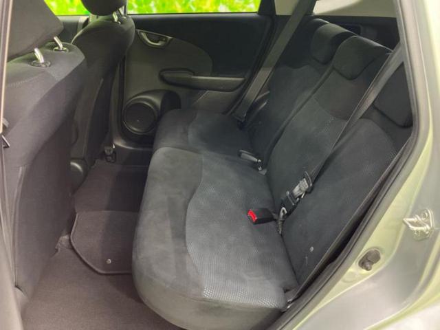 フィット 13G・スマートセレクションファインスタイル 新品タイヤ/社外 メモリーナビ/パーキングアシスト バックガイド/Bluetooth接続/ETC/バックモニター/フルセグTV/エアバッグ 運転席/エアバッグ 助手席/パワーウインドウ バックカメラ(7枚目)