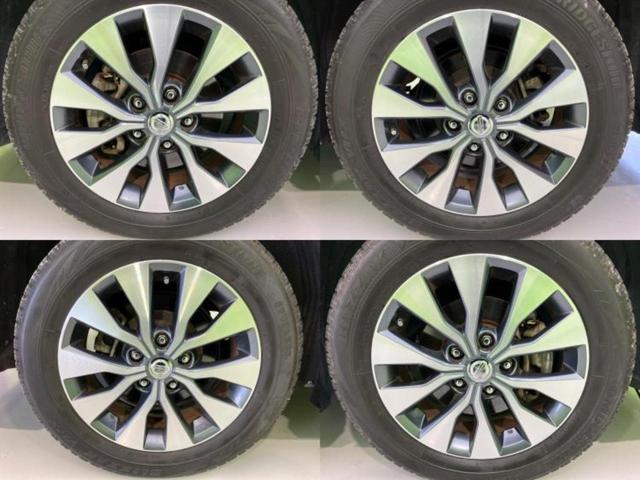 ＷＥＣＡＲＳの展示場では実際に見て、触ってお車をお選びいただけます！知識の豊富な営業スタッフが様々なカーライフをご提案いたします！