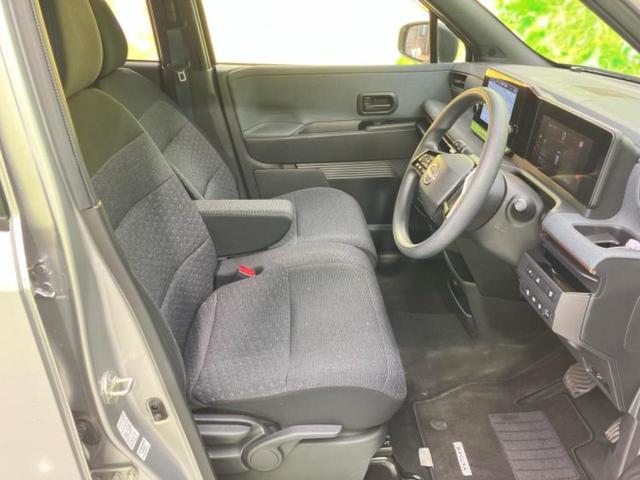 サクラ Ｘ　新品タイヤ／純正　ＨＤＤナビ／エマージェンシーブレーキ／車線逸脱防止支援システム／ヘッドランプ　ＬＥＤ／ＵＳＢジャック／ＥＴＣ／横滑り防止装置／フルセグＴＶ／エアバッグ　運転席／エアバッグ　助手席（4枚目）