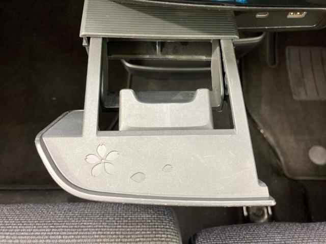 サクラ Ｘ　新品タイヤ／純正　ＨＤＤナビ／エマージェンシーブレーキ／車線逸脱防止支援システム／ヘッドランプ　ＬＥＤ／ＵＳＢジャック／ＥＴＣ／横滑り防止装置／フルセグＴＶ／エアバッグ　運転席／エアバッグ　助手席（38枚目）