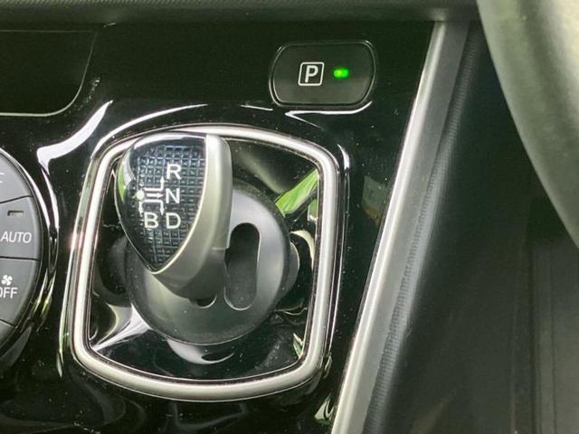 ヴォクシー ハイブリッドＺＳキラメキ３　社外　１１インチ　ＳＤナビ／トヨタセーフティセンス／両側電動スライドドア／シートヒーター　前席／車線逸脱防止支援システム／シート　ハーフレザー／ヘッドランプ　ＬＥＤ／Ｂｌｕｅｔｏｏｔｈ接続／ＥＴＣ（18枚目）