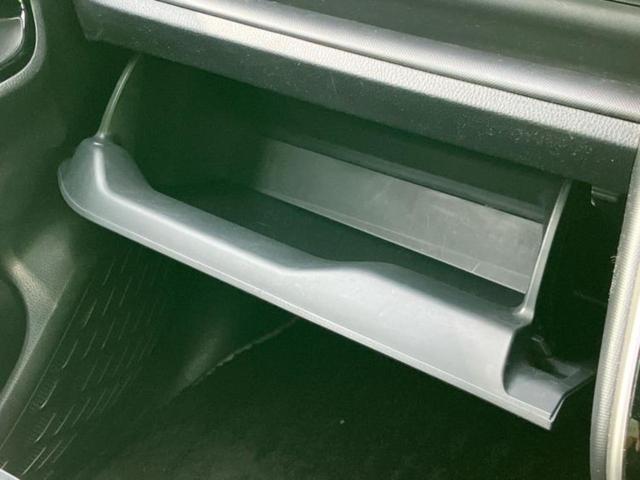 ヴォクシー ハイブリッドＺＳキラメキ３　社外　１１インチ　ＳＤナビ／トヨタセーフティセンス／両側電動スライドドア／シートヒーター　前席／車線逸脱防止支援システム／シート　ハーフレザー／ヘッドランプ　ＬＥＤ／Ｂｌｕｅｔｏｏｔｈ接続／ＥＴＣ（26枚目）