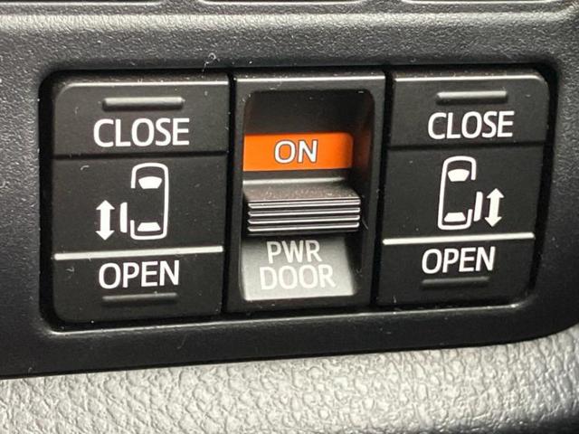 ヴォクシー ハイブリッドＺＳキラメキ３　社外　１１インチ　ＳＤナビ／トヨタセーフティセンス／両側電動スライドドア／シートヒーター　前席／車線逸脱防止支援システム／シート　ハーフレザー／ヘッドランプ　ＬＥＤ／Ｂｌｕｅｔｏｏｔｈ接続／ＥＴＣ（32枚目）