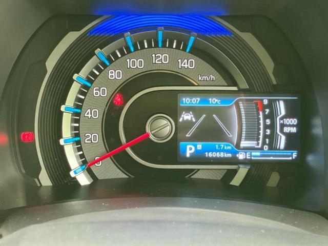 ＷＥＣＡＲＳの展示場では実際に見て、触ってお車をお選びいただけます！知識の豊富な営業スタッフが様々なカーライフをご提案いたします！