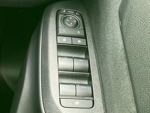 ヤリスクロス ハイブリッドＺ　純正エアロ／ディスプレイオーディオ＋ナビ／デジタルインナーミラー／トヨタセーフティセンス／シートヒーター　前席／パノラミックビューモニター／車線逸脱防止支援システム／シート　ハーフレザー　全周囲カメラ（27枚目）