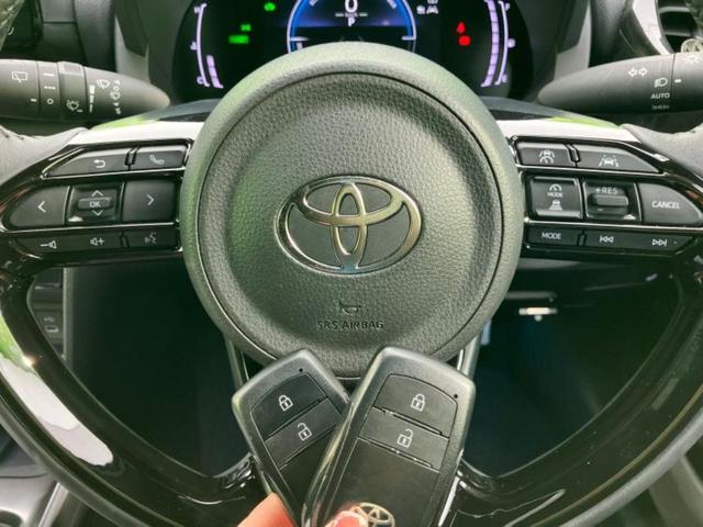 ヤリスクロス ハイブリッドＺ　純正エアロ／ディスプレイオーディオ＋ナビ／デジタルインナーミラー／トヨタセーフティセンス／シートヒーター　前席／パノラミックビューモニター／車線逸脱防止支援システム／シート　ハーフレザー　全周囲カメラ（32枚目）