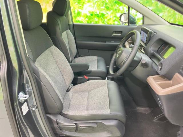 フリード ｅＨＥＶエアーＥＸ　純正　９インチ　メモリーナビ／ホンダセンシング／両側電動スライドドア／シートヒーター　前席／車線逸脱防止支援システム／シート　ハーフレザー／登録済未使用車／ヘッドランプ　ＬＥＤ／ＵＳＢジャック　禁煙車（4枚目）