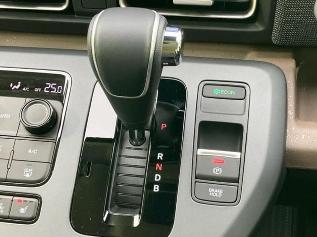 フリード ｅＨＥＶエアーＥＸ　純正　９インチ　メモリーナビ／ホンダセンシング／両側電動スライドドア／シートヒーター　前席／車線逸脱防止支援システム／シート　ハーフレザー／登録済未使用車／ヘッドランプ　ＬＥＤ／ＵＳＢジャック　禁煙車（18枚目）