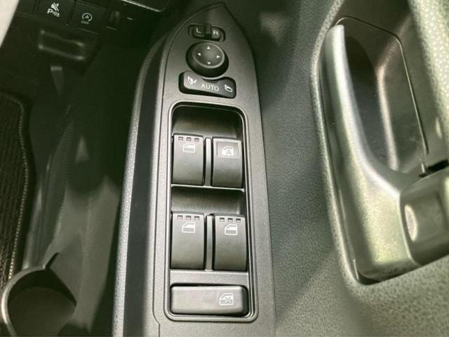 タント ファンクロスターボ 新品タイヤ/保証書/純正 メモリーナビ/スマートアシスト(トヨタ・ダイハツ)/両側電動スライドドア/シートヒーター 前席/パノラマモニター/車線逸脱防止支援システム/ドライブレコーダー 純正 禁煙車(28枚目)