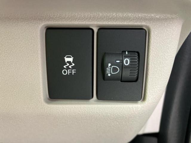 Ｎ－ＢＯＸ ヒョウジュン　電動スライドドア／車線逸脱防止支援システム／ヘッドランプ　ＬＥＤ／ＵＳＢジャック／ＥＢＤ付ＡＢＳ／横滑り防止装置／クルーズコントロール／禁煙車／エアバッグ　運転席／エアバッグ　助手席　レーンアシスト（31枚目）