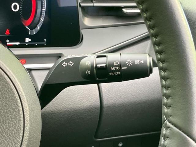 オーラ Ｇ９０シュウネンキネンシャ　ＢＯＳＥ／保証書／純正　９インチ　メモリーナビ／インテリジェントルームミラー／エマージェンシーブレーキ／シートヒーター　前席／アラウンドビューモニター／車線逸脱防止支援システム／シート　フルレザー（16枚目）