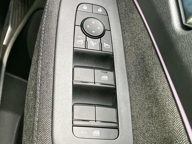 オーラ Ｇ９０シュウネンキネンシャ　ＢＯＳＥ／保証書／純正　９インチ　メモリーナビ／インテリジェントルームミラー／エマージェンシーブレーキ／シートヒーター　前席／アラウンドビューモニター／車線逸脱防止支援システム／シート　フルレザー（28枚目）