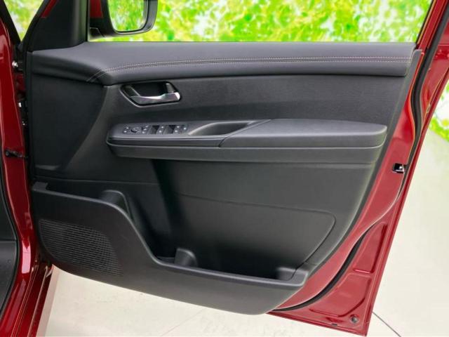 セレナ ハイウェイスターＶ　保証書／純正　１２．３インチ　メモリーナビ／フリップダウンモニター　純正　１１インチ／インテリジェントルームミラー／エマージェンシーブレーキ／両側電動スライドドア／アラウンドビューモニター　ドラレコ（22枚目）