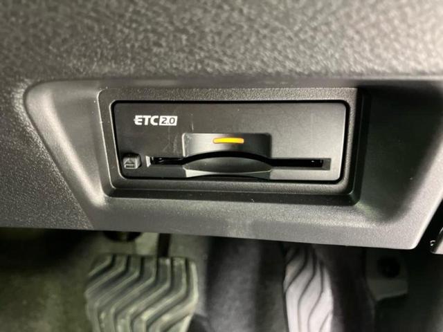 セレナ ハイウェイスターＶ　保証書／純正　１２．３インチ　メモリーナビ／フリップダウンモニター　純正　１１インチ／インテリジェントルームミラー／エマージェンシーブレーキ／両側電動スライドドア／アラウンドビューモニター　ドラレコ（27枚目）