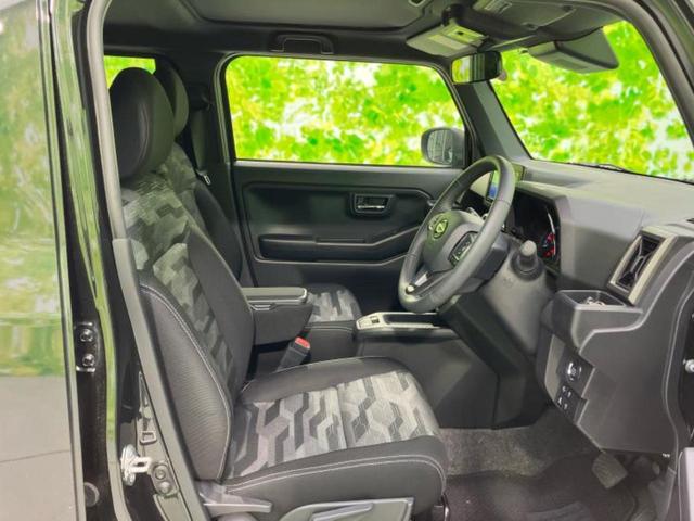 タフト Ｇダーククロムベンチャー　ガラスルーフ／保証書／社外　メモリーナビ／スマートアシスト（トヨタ・ダイハツ）／シートヒーター　前席／パノラマモニター／車線逸脱防止支援システム／ヘッドランプ　ＬＥＤ／ＵＳＢジャック　全周囲カメラ（4枚目）