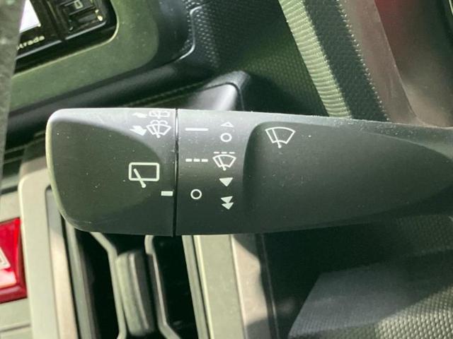タフト Ｇダーククロムベンチャー　ガラスルーフ／保証書／社外　メモリーナビ／スマートアシスト（トヨタ・ダイハツ）／シートヒーター　前席／パノラマモニター／車線逸脱防止支援システム／ヘッドランプ　ＬＥＤ／ＵＳＢジャック　全周囲カメラ（16枚目）