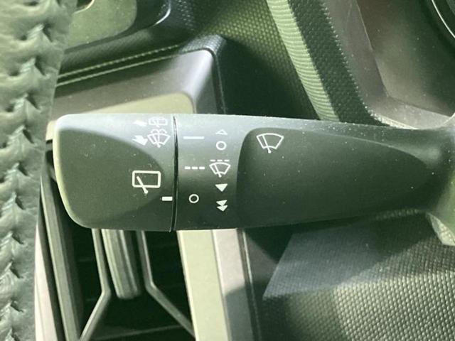 タフト Ｇダーククロムベンチャー　ガラスルーフ／保証書／社外　メモリーナビ／スマートアシスト（トヨタ・ダイハツ）／シートヒーター　前席／パノラマモニター／車線逸脱防止支援システム／ヘッドランプ　ＬＥＤ／Ｂｌｕｅｔｏｏｔｈ接続（16枚目）