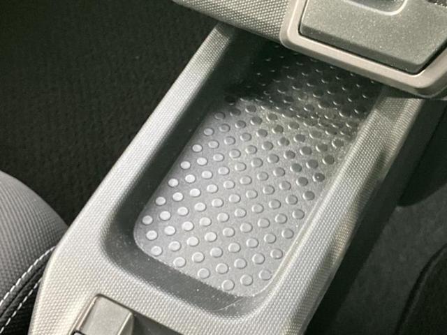 タフト Ｇダーククロムベンチャー　ガラスルーフ／保証書／社外　メモリーナビ／スマートアシスト（トヨタ・ダイハツ）／シートヒーター　前席／パノラマモニター／車線逸脱防止支援システム／ヘッドランプ　ＬＥＤ／Ｂｌｕｅｔｏｏｔｈ接続（33枚目）