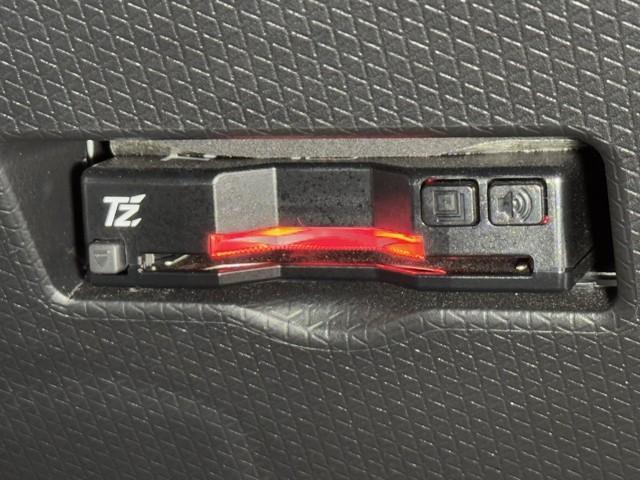 タント Ｘ　ドライブレコーダ　アイドリングストップ車　ＡＵＸ接続　ブレーキサポート　フルセグ地デジ　ナビＴＶ　ＰＷ　ＰＳ　スマートキーシステム　ＥＴＣ車載器　横滑り防止　ＬＥＤライト　キーレスキー　Ｂカメラ（9枚目）
