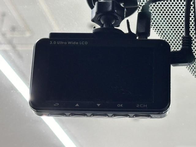 Ｃ－ＨＲ Ｇ　ドライブレコーダー付　衝突軽減　ＥＳＣ　キーレスエントリー　Ｉストップ　ＬＥＤライト　Ｂカメ　盗難防止システム　ナビ＆ＴＶ　半革シート　地デジ　オートクルーズコントロール　整備記録簿　スマートキー（12枚目）