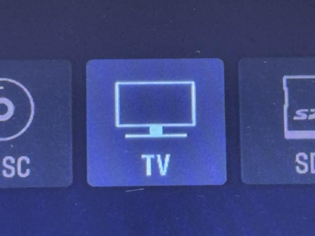 シエンタ G クエロ 点検記録簿 衝突被害軽減ブレーキ 両側パワースライドドア LEDヘッドランプ 4WD ドラレコ ナビ&TV バックカメラ ミュージックプレイヤー接続可 ETC メモリーナビ 盗難防止装置 キーレス(7枚目)