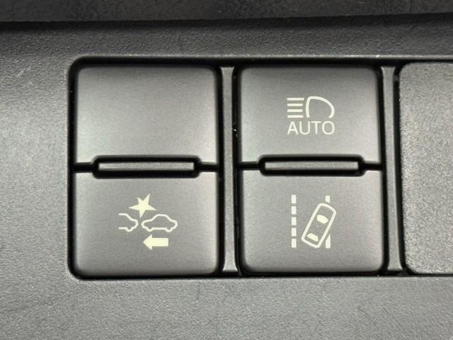 シエンタ G クエロ 点検記録簿 衝突被害軽減ブレーキ 両側パワースライドドア LEDヘッドランプ 4WD ドラレコ ナビ&TV バックカメラ ミュージックプレイヤー接続可 ETC メモリーナビ 盗難防止装置 キーレス(11枚目)