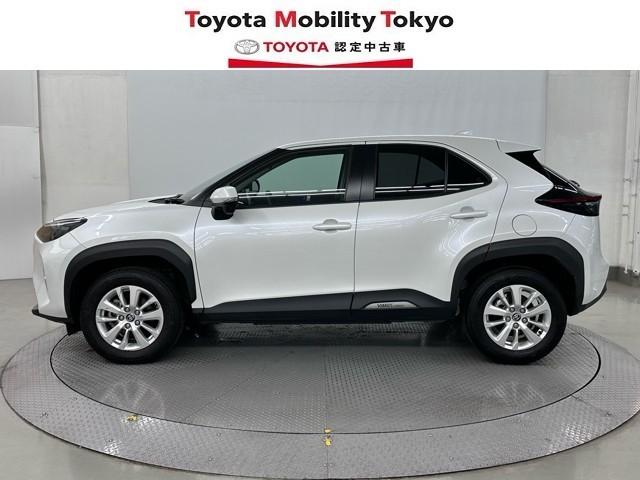 ヤリスクロス Ｇ　ＥＴＣ装備　リヤカメラ　点検記録簿　スマートエントリー　イモビライザー　オートエアコン　アルミホイール　キーレス　パワーウィンドウ　クルコン　ＡＢＳ　ドライブレコーダー　エアバッグ　パワーステアリング（3枚目）