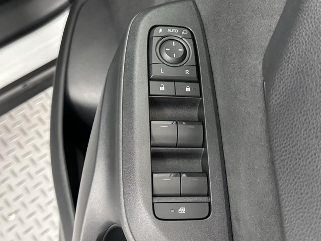 ヤリスクロス Ｇ　ＥＴＣ装備　リヤカメラ　点検記録簿　スマートエントリー　イモビライザー　オートエアコン　アルミホイール　キーレス　パワーウィンドウ　クルコン　ＡＢＳ　ドライブレコーダー　エアバッグ　パワーステアリング（15枚目）