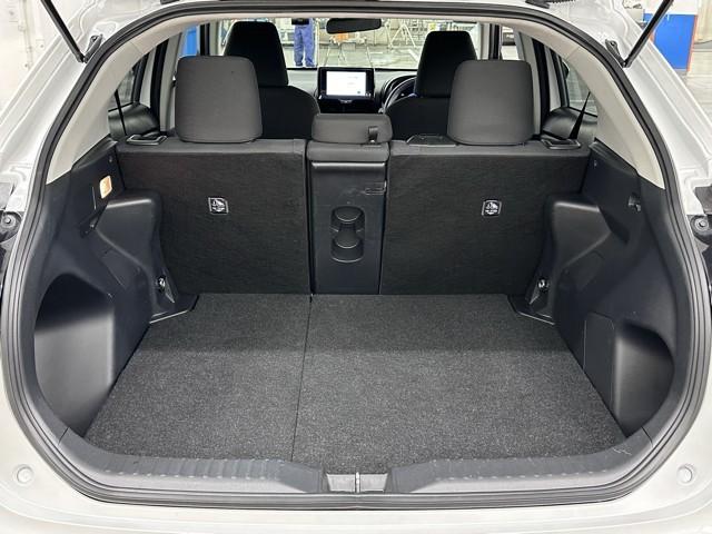 ヤリスクロス Ｇ　ＥＴＣ装備　リヤカメラ　点検記録簿　スマートエントリー　イモビライザー　オートエアコン　アルミホイール　キーレス　パワーウィンドウ　クルコン　ＡＢＳ　ドライブレコーダー　エアバッグ　パワーステアリング（18枚目）