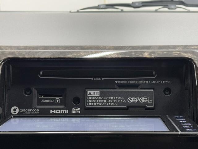 ハイエースバン スーパーGL ダークプライムII LEDヘットライト メモリーナビゲーション ミュージックプレイヤー接続可 地デジ スマキー ABS フルフラット 盗難警報装置 運転席エアバッグ リアクーラー オートエアコン パワーウインドウ 記録簿(9枚目)