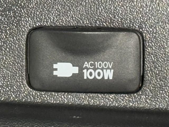 ハイエースバン スーパーGL ダークプライムII LEDヘットライト メモリーナビゲーション ミュージックプレイヤー接続可 地デジ スマキー ABS フルフラット 盗難警報装置 運転席エアバッグ リアクーラー オートエアコン パワーウインドウ 記録簿(12枚目)