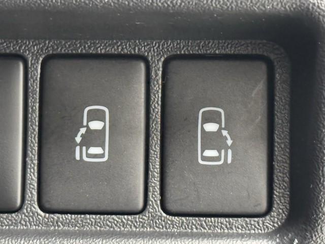 ハイエースバン スーパーGL ダークプライムII LEDヘットライト メモリーナビゲーション ミュージックプレイヤー接続可 地デジ スマキー ABS フルフラット 盗難警報装置 運転席エアバッグ リアクーラー オートエアコン パワーウインドウ 記録簿(14枚目)