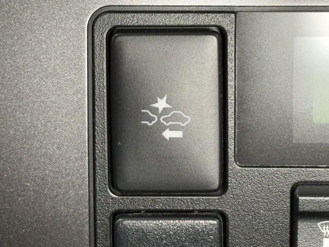 ハイエースバン スーパーGL ダークプライムII LEDヘットライト メモリーナビゲーション ミュージックプレイヤー接続可 地デジ スマキー ABS フルフラット 盗難警報装置 運転席エアバッグ リアクーラー オートエアコン パワーウインドウ 記録簿(15枚目)