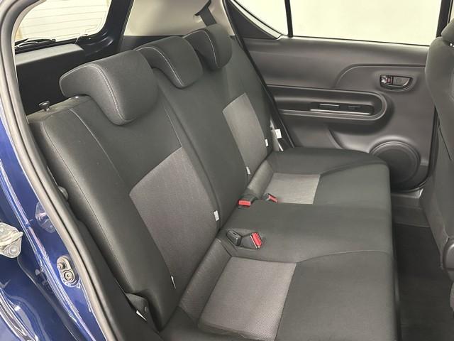 アクア Sスタイルブラック AUX端子 記録簿あり バックモニタ- ナビTV イモビライザー LEDライト スマートキープッシュスタート 1オーナー ETC付き Wエアバッグ キーフリ メモリーナビゲーション ドラレコ付き PS(17枚目)