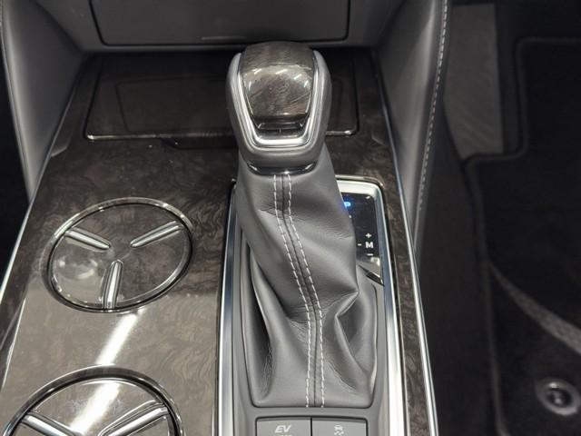 �e���݂₷���V�t�g�ł��B�@�⓹��M���̑������{�ł͑��삪�ȒP�ł����ł��B�@�V�t�g�`�F���W���₷�����ɍl�����Ĕz�u����Ă���̂ő��삵�Ղ��ł���B