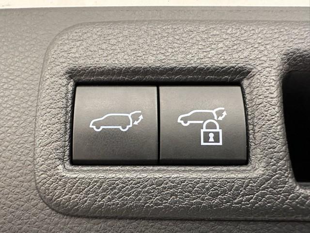 �d�����o�b�N�h�A�ł��B�@�ו����������܂܂ł��{�^����Ŏ����I�ɊJ���߂ł���̂ŕ֗��ł���B�@���ݍ��ݖh�~�@�\���t���Ă��܂��̂ł��q�l�̎��ו������ݍ��ނ̂�h���ł���܂���B