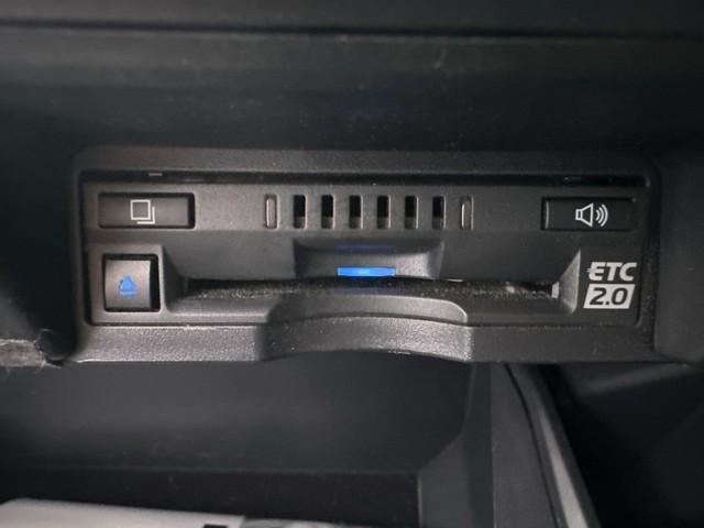 クラウンハイブリッド RSアドバンス クルーズC PCS ドラレコ付き バックモニター Wエアバッグ DVD TVナビ 地デジ インテリキー 運転席エアバッグ パワーシート AUX アルミ メモリナビ パワーウィンドウ LEDライト(9枚目)